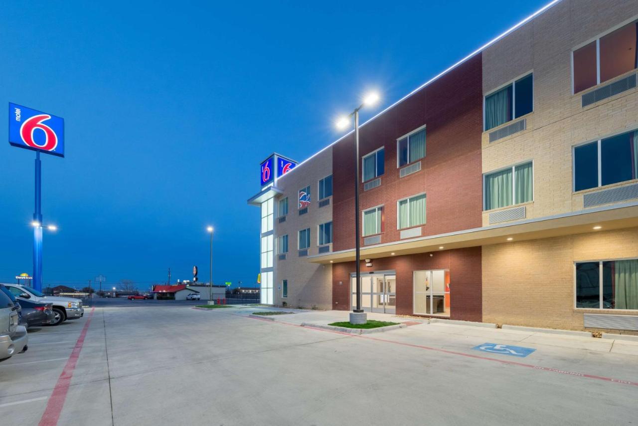 Motel 6 Fort Worth, Tx - North - Saginaw ภายนอก รูปภาพ
